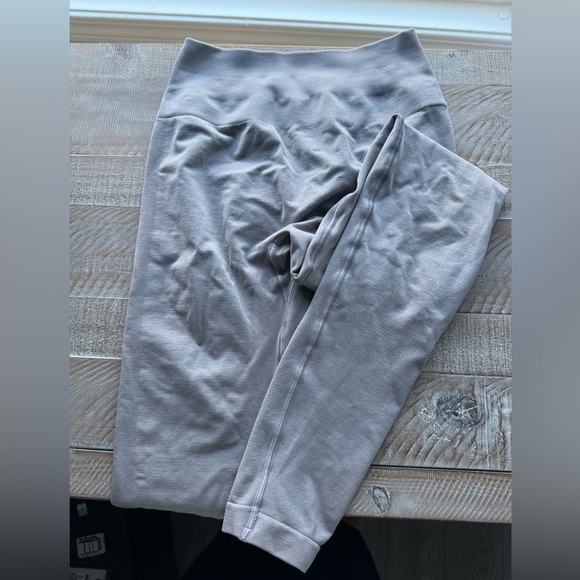 Alphalete legging, Small, Grey - Picture 2 of 2
